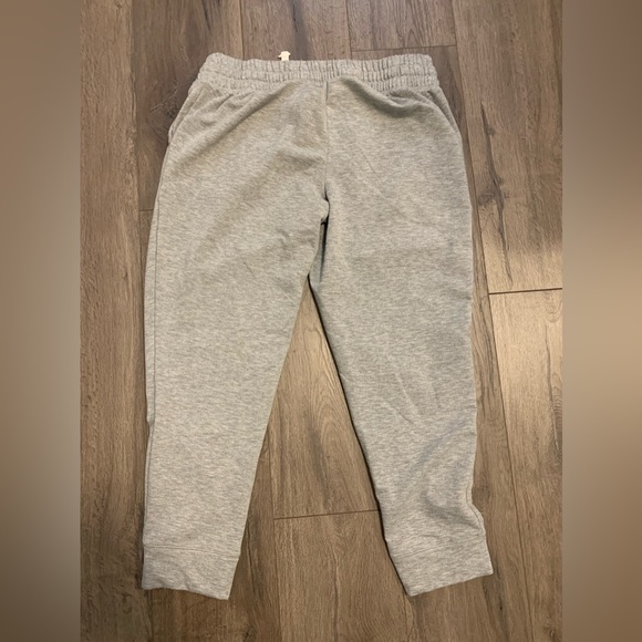 Maternity sweatpants - Picture 2 of 3